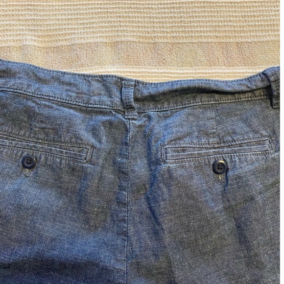 ANN TAYLOR women denim blue shorts/size 6 - Picture 4 of 5